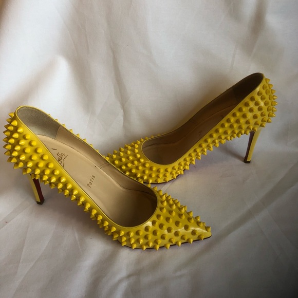 Yellow Pigalle Spiked Pumps (EUR 39) - Picture 2 of 4